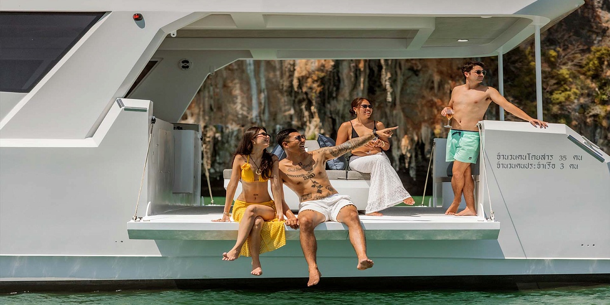 Аренда моторного катамарана Prada 50 на Пхукете